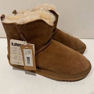 COPY - NEW Lam’s slippers size 9 - Very warm and comfortable